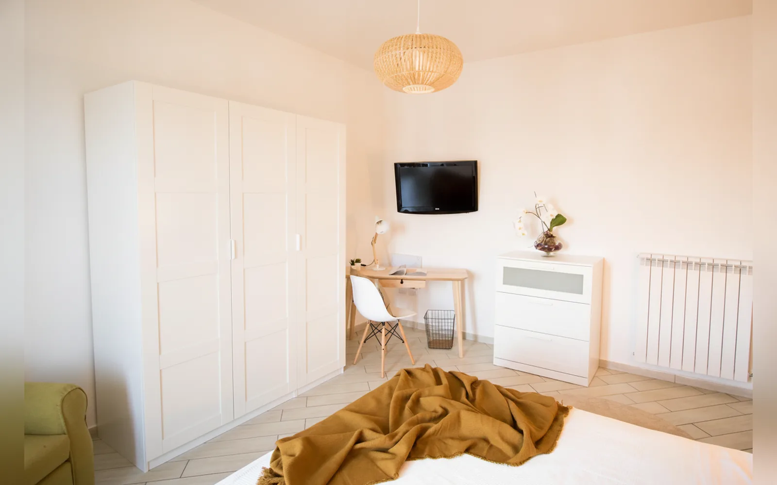 Camera con bagno privato — Casa Vivienne, (Campania) (foto 14)