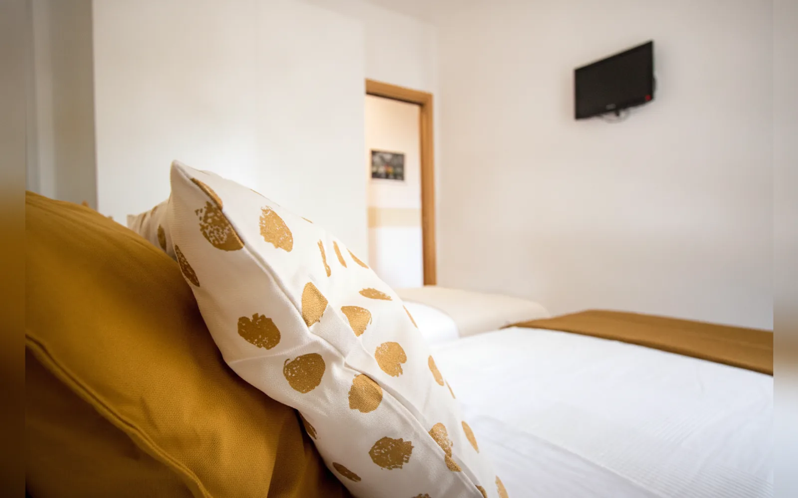 Camera con bagno privato — Casa Vivienne, (Campania) (foto 15)